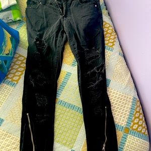 Black ripped forever 21 jeans